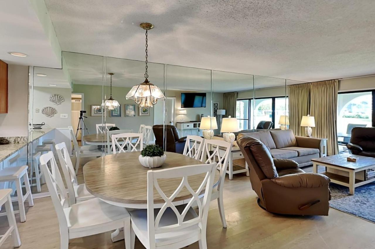 Apartment Edgewater 604