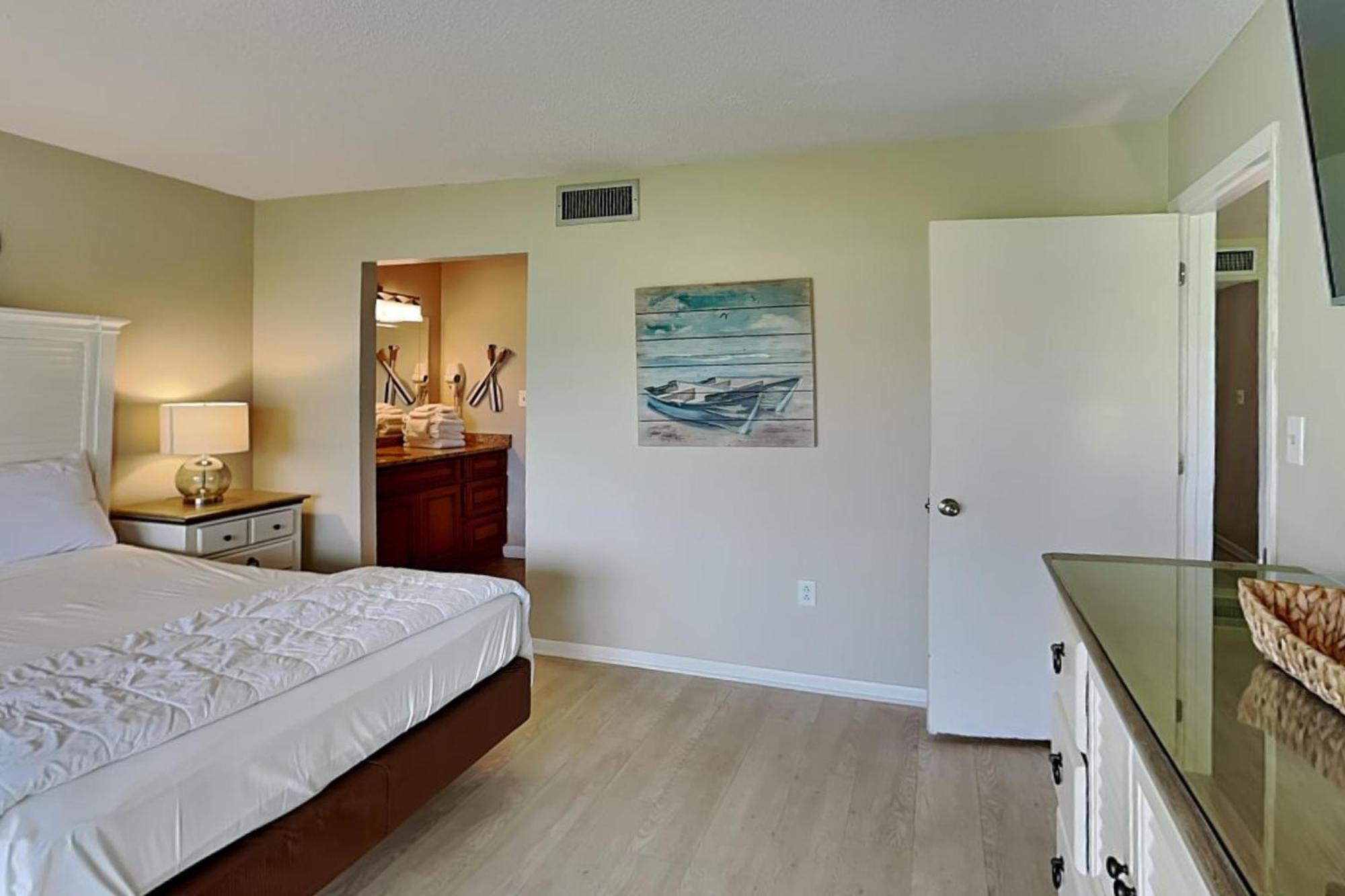 Edgewater 604 * Panama City Beach